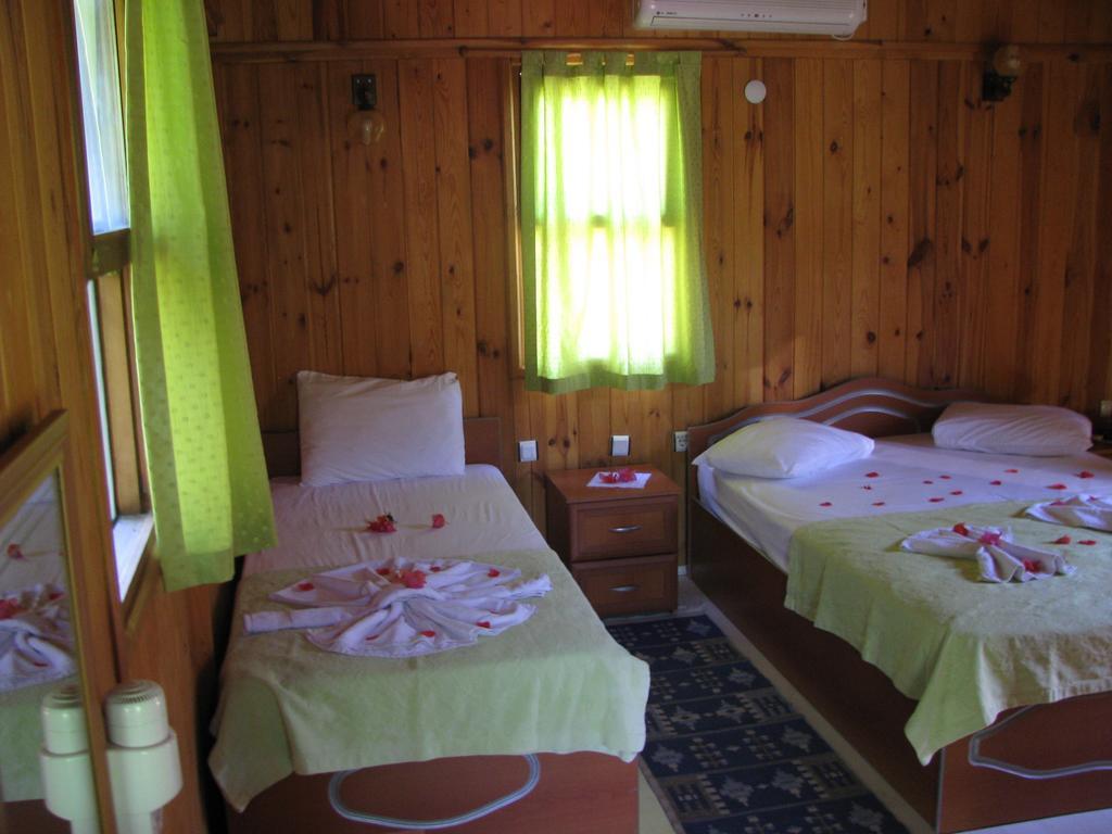 Atici 2 Hotel Adrasan Habitación foto